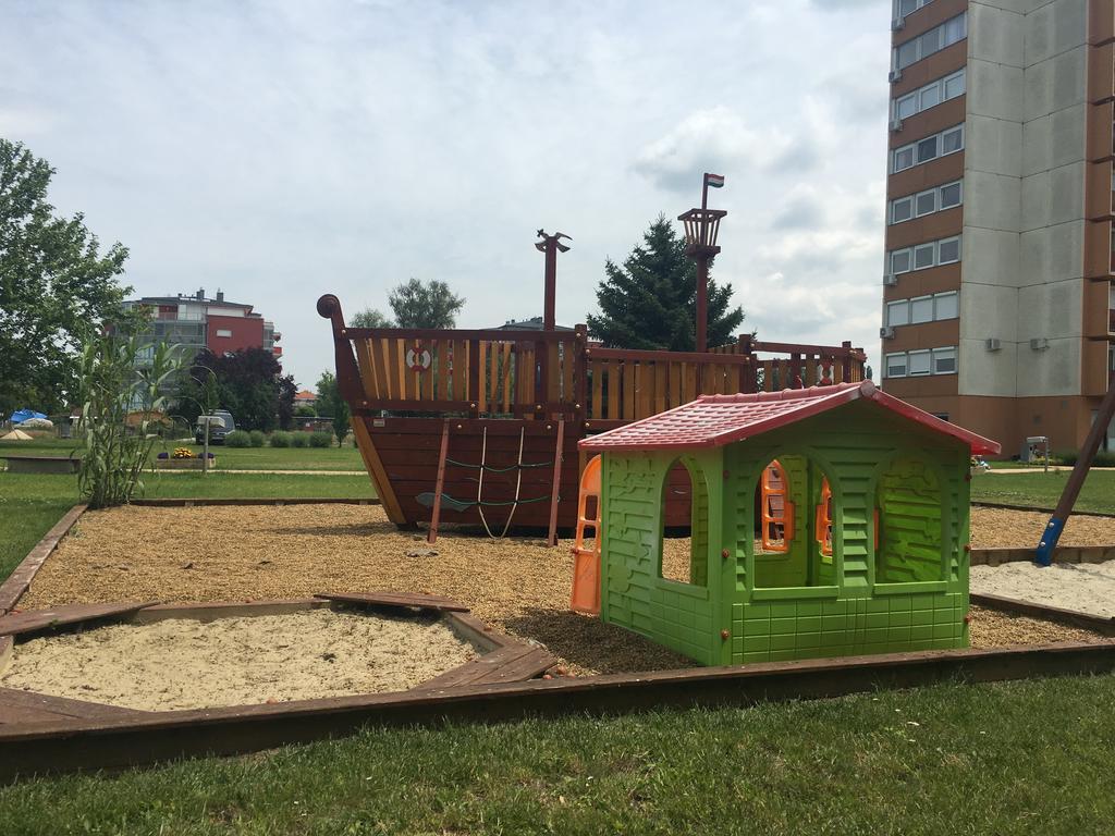 Cuki Apartmanok Siófok Exterior foto